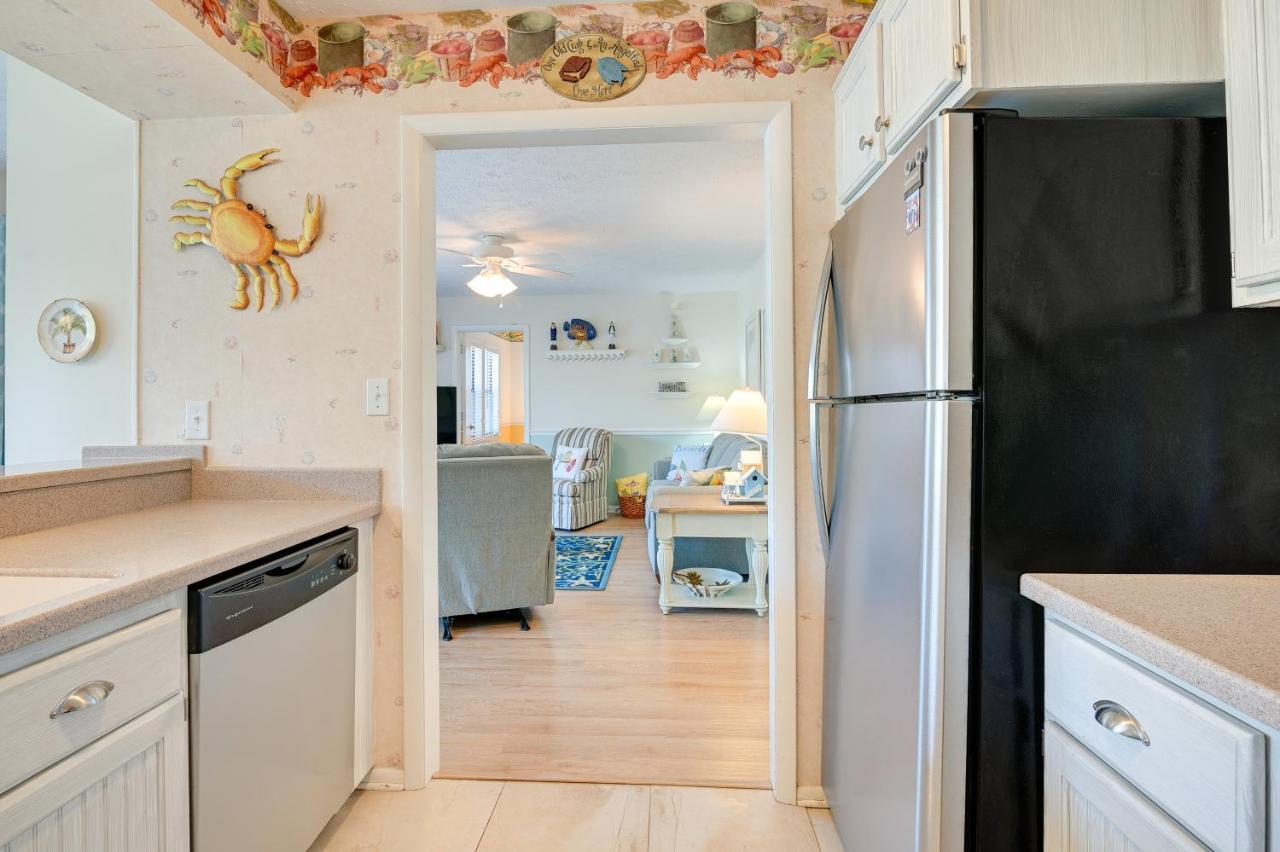 Apartment Surfside With Balcony Walk To Beach!