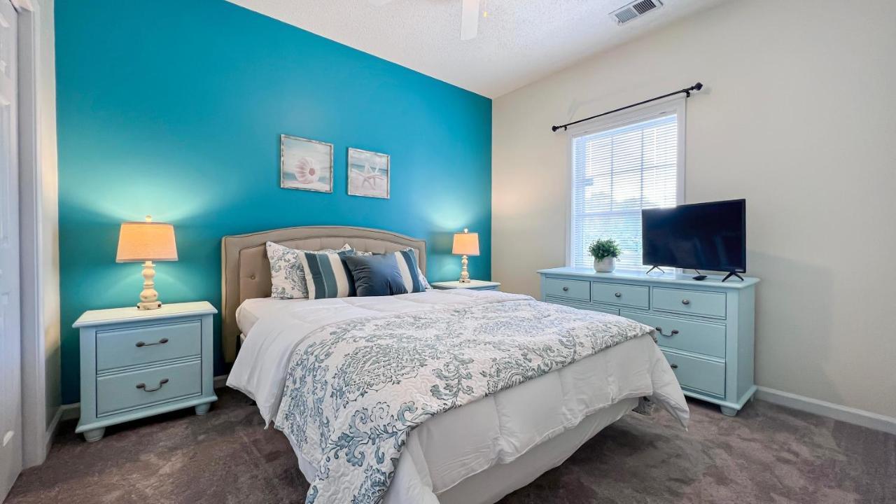 Seven Oaks - 12-301