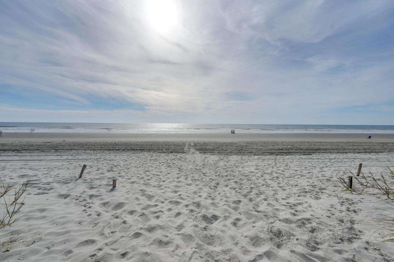 Apartment Luxury North Myrtle Condo, Steps To Beach! Myrtle Beach