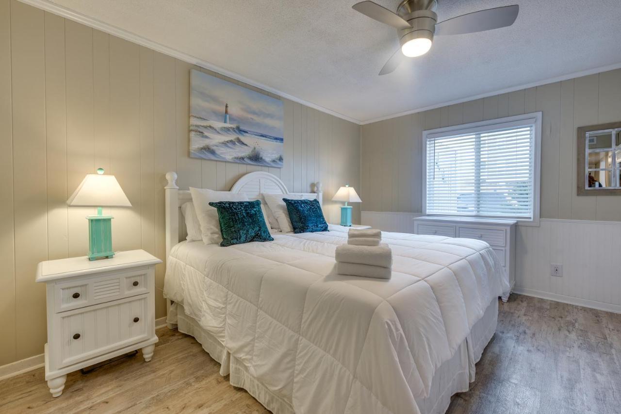 Luxury North Myrtle Condo, Steps To Beach! Apartment Myrtle Beach