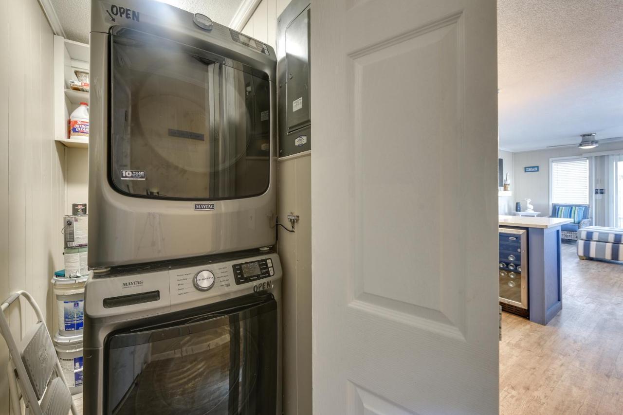 Apartment Luxury North Myrtle Condo, Steps To Beach! Myrtle Beach