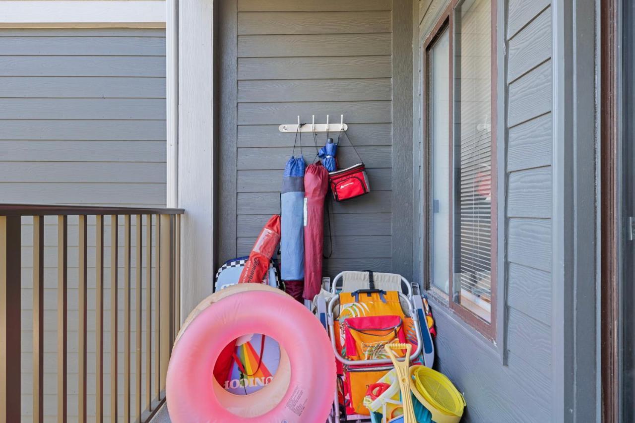 Pelican Pad Oceanview Amazing Amenities Included! Holiday home *