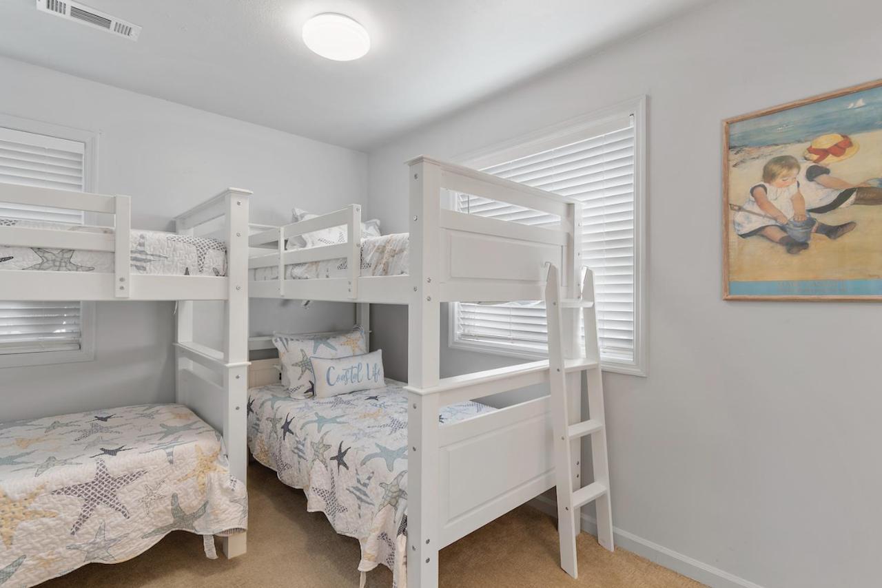 Dolphin Cove Unit 3f
