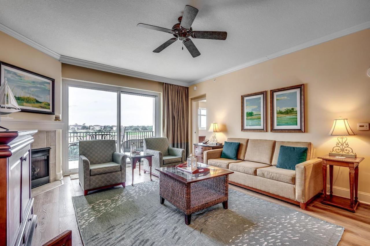 The Marina 4-501