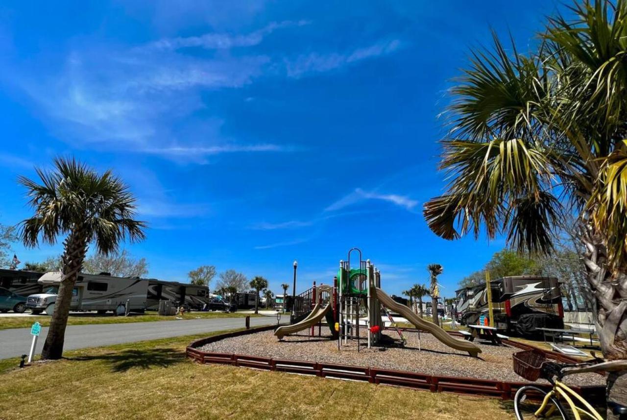 Vacation North Myrtle 69 *