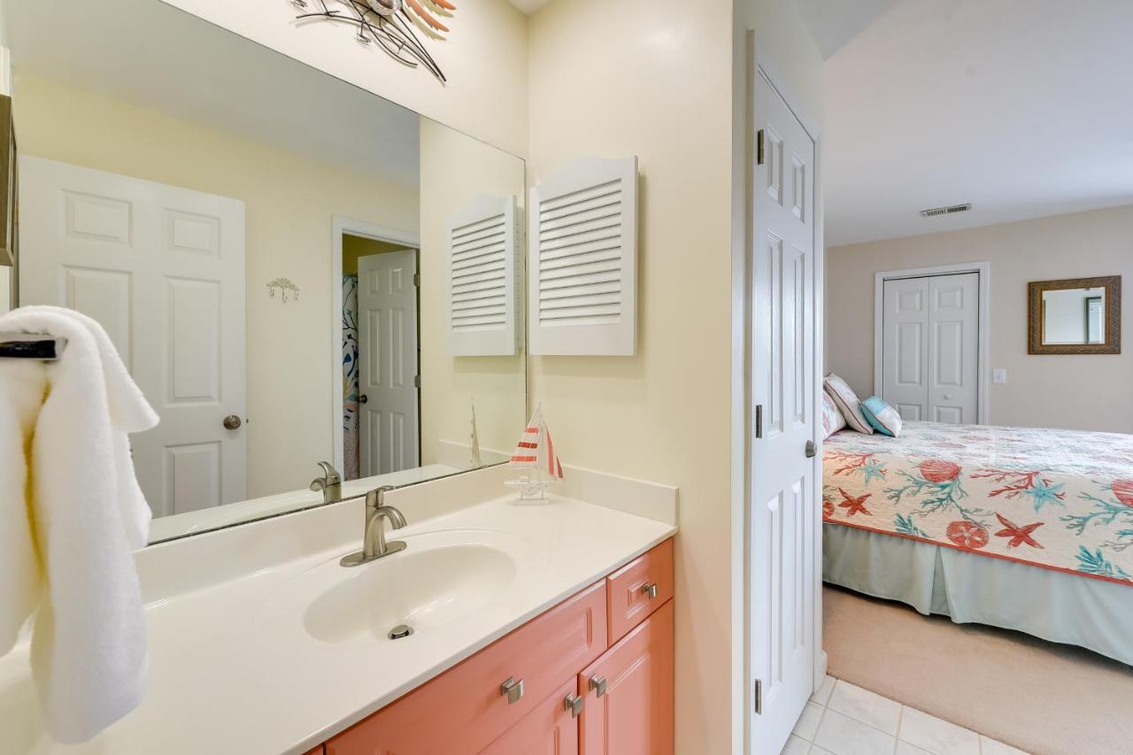 Apartment Nmb Walk To The Or Use The Pool! Myrtle Beach