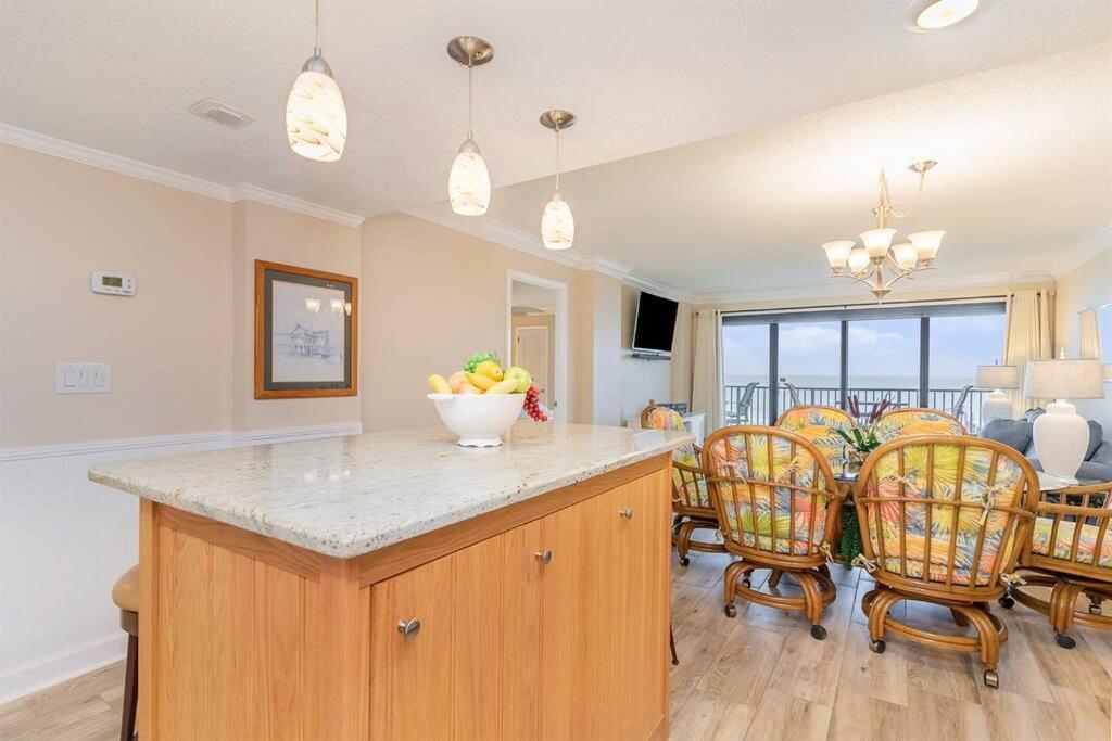 Recently Renovated, Oceanfront,great Views,pools! * Myrtle Beach