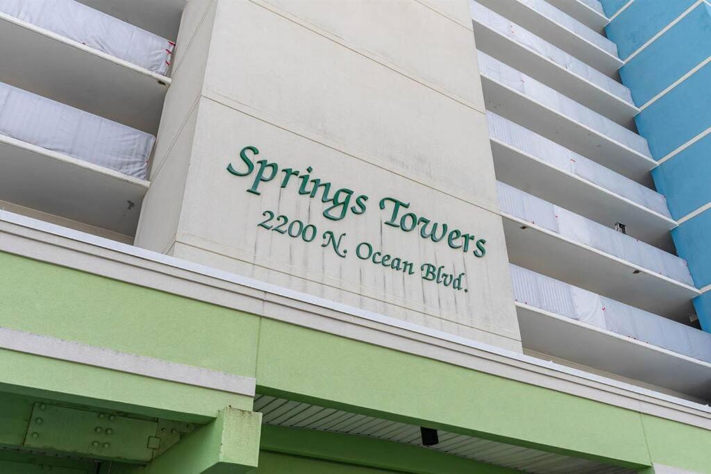 Recently Renovated, Oceanfront,great Views,pools! Holiday home Myrtle Beach