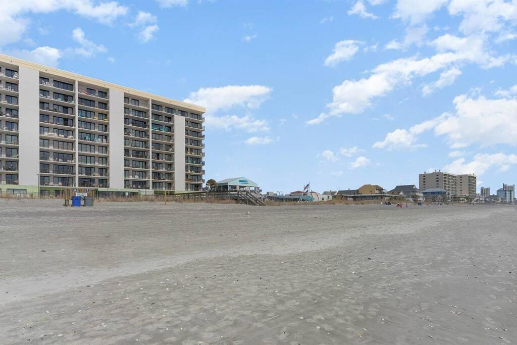 Recently Renovated, Oceanfront,great Views,pools! * Myrtle Beach