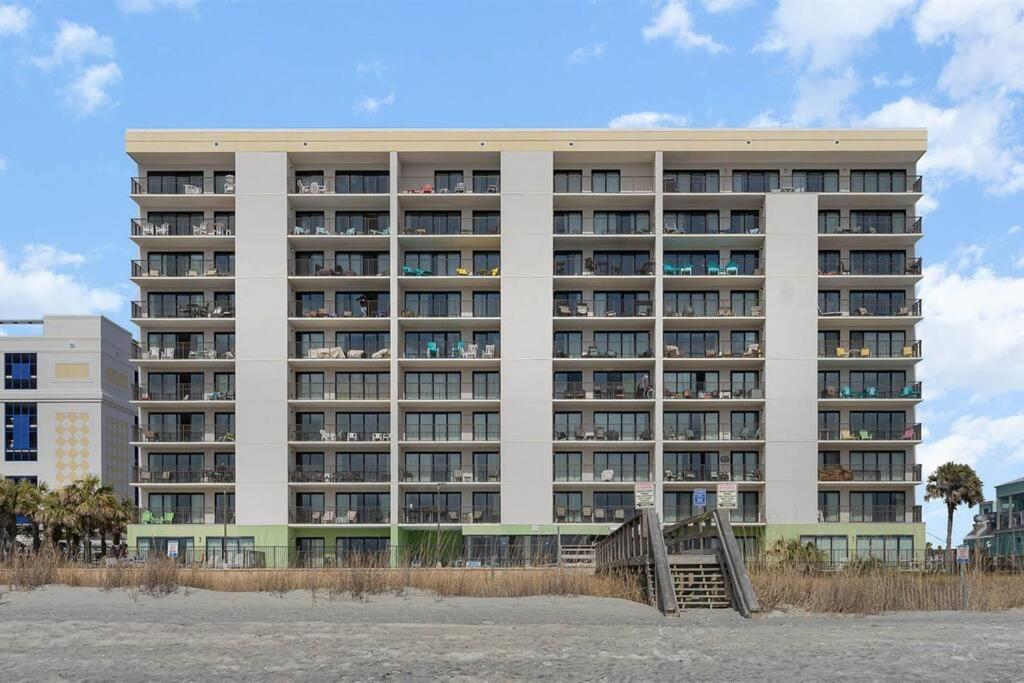 Recently Renovated, Oceanfront,great Views,pools!
