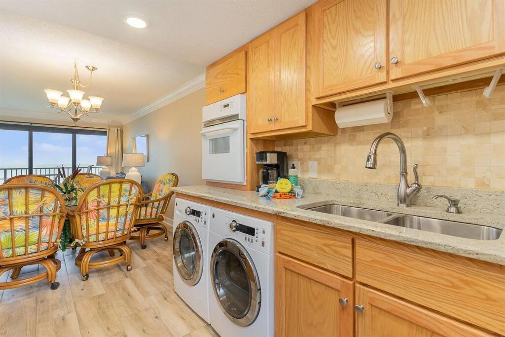 Recently Renovated, Oceanfront,great Views,pools! Myrtle Beach