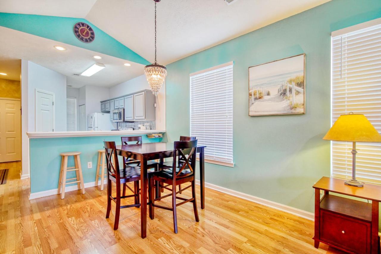Apartment River Oaks 52g