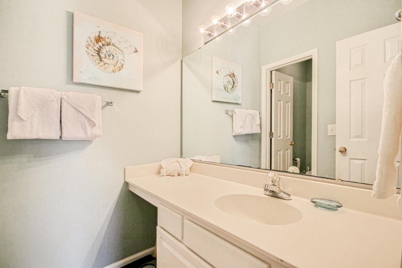 River Oaks 52g Apartment