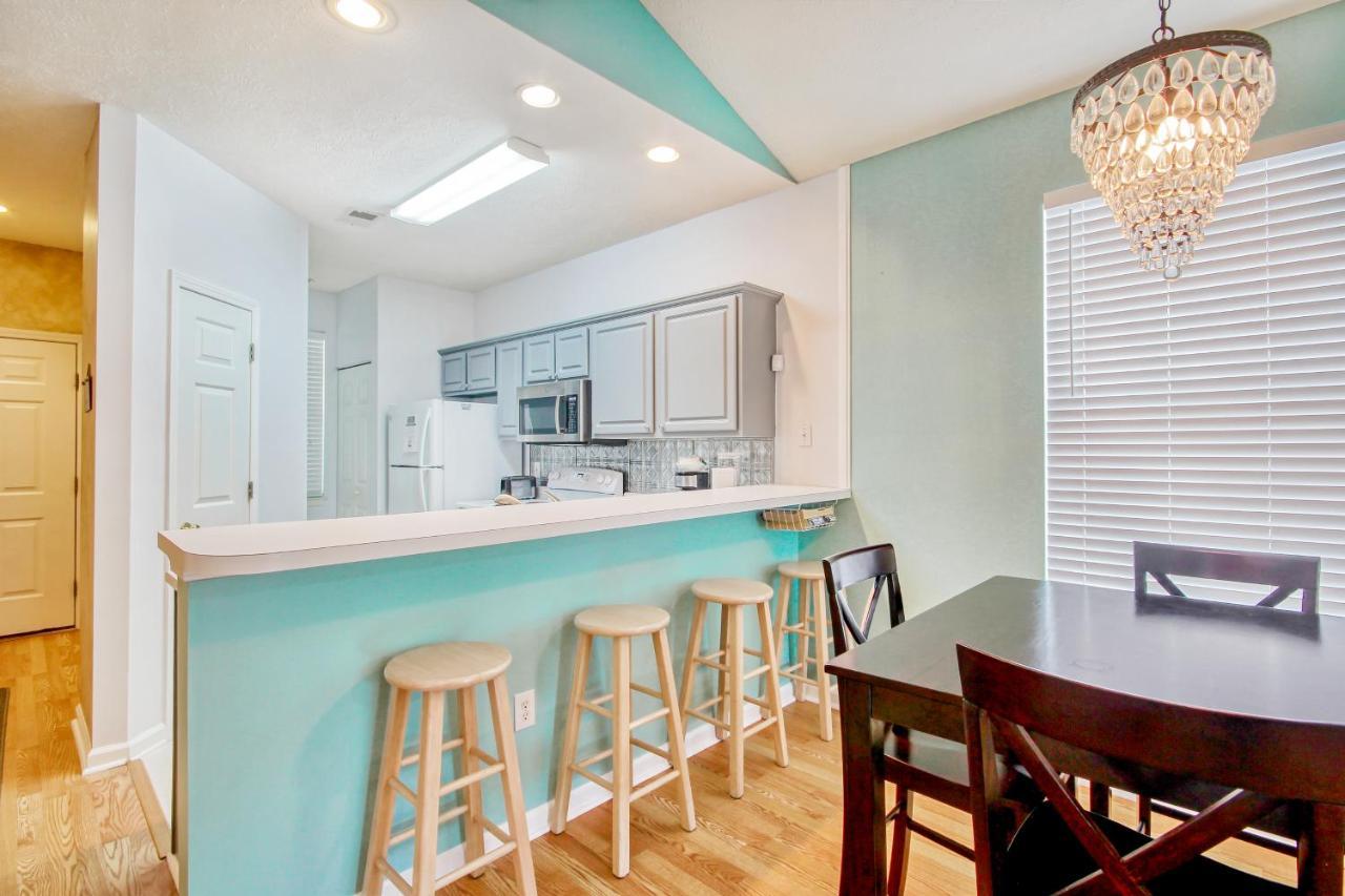 River Oaks 52g Apartment *