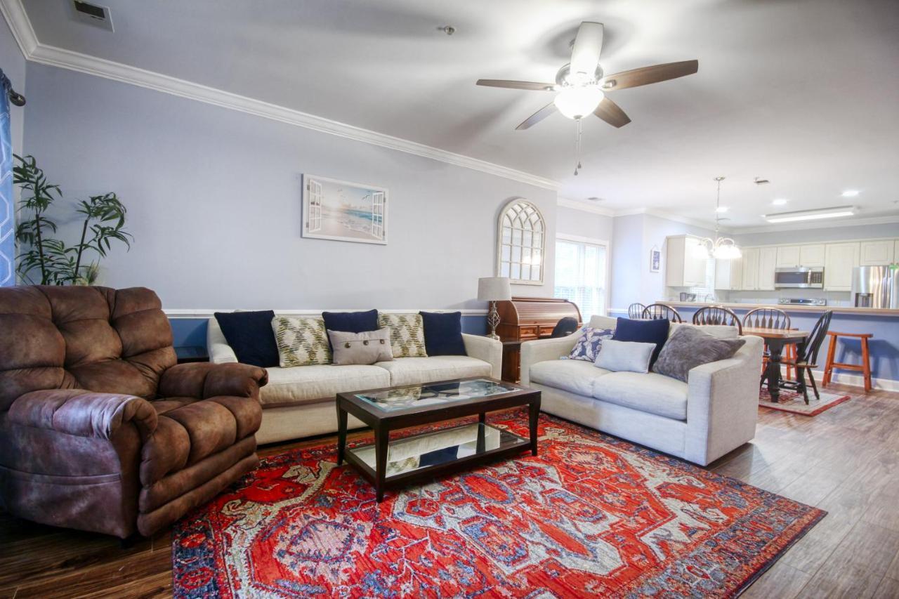 Magnolia Pointe 105 *