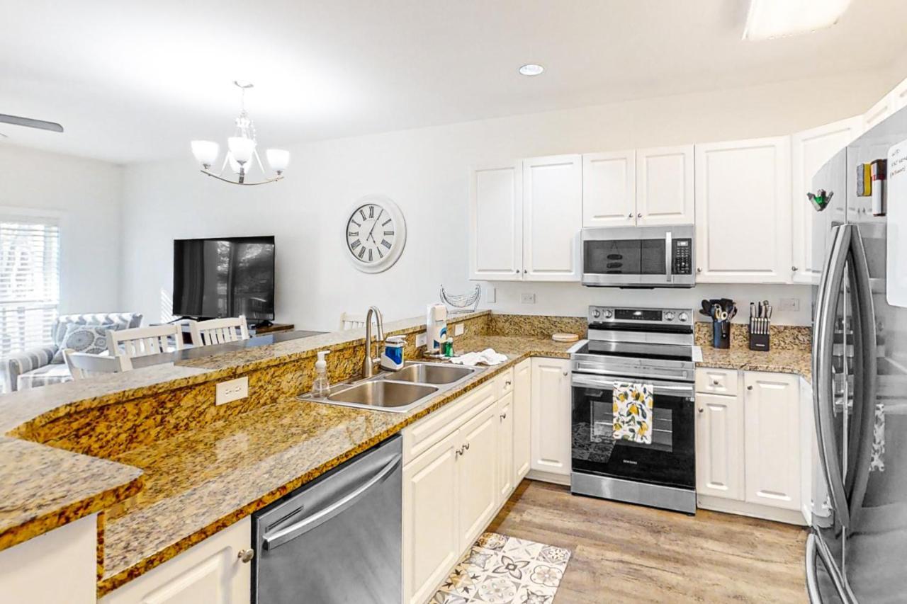 Apartment World Tour Sawgrass 205 *