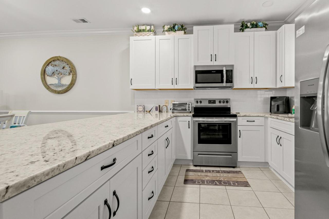 Magnolia Pointe 203 *