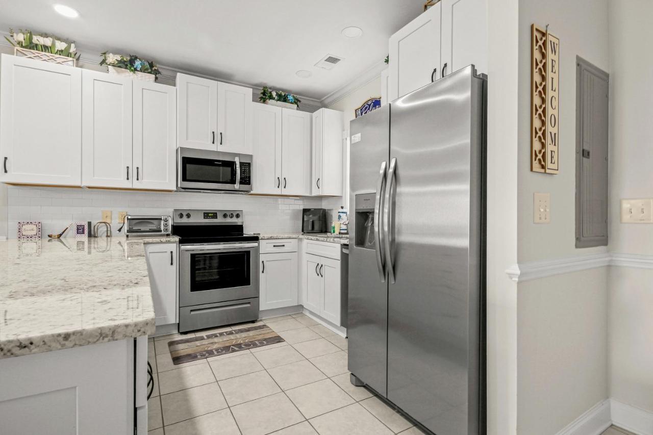 Magnolia Pointe 203 Apartment *