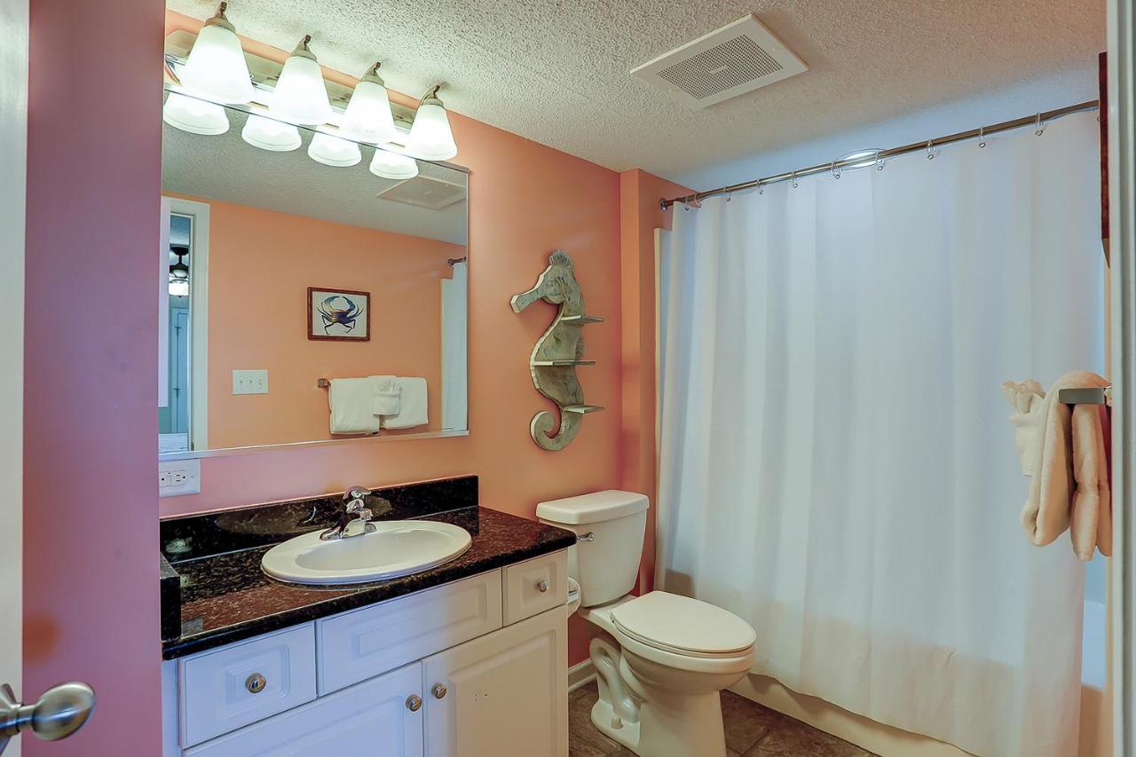 Apartment Crescent Shores S-1010