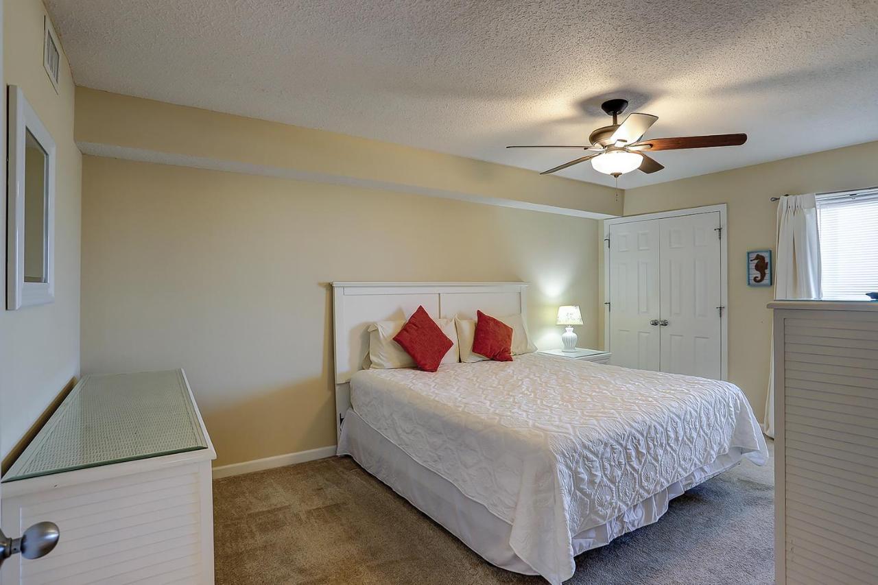 Crescent Shores S-1010 *