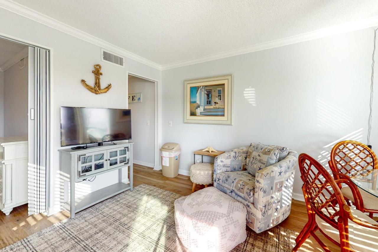 Pelican Cove Sbc 105