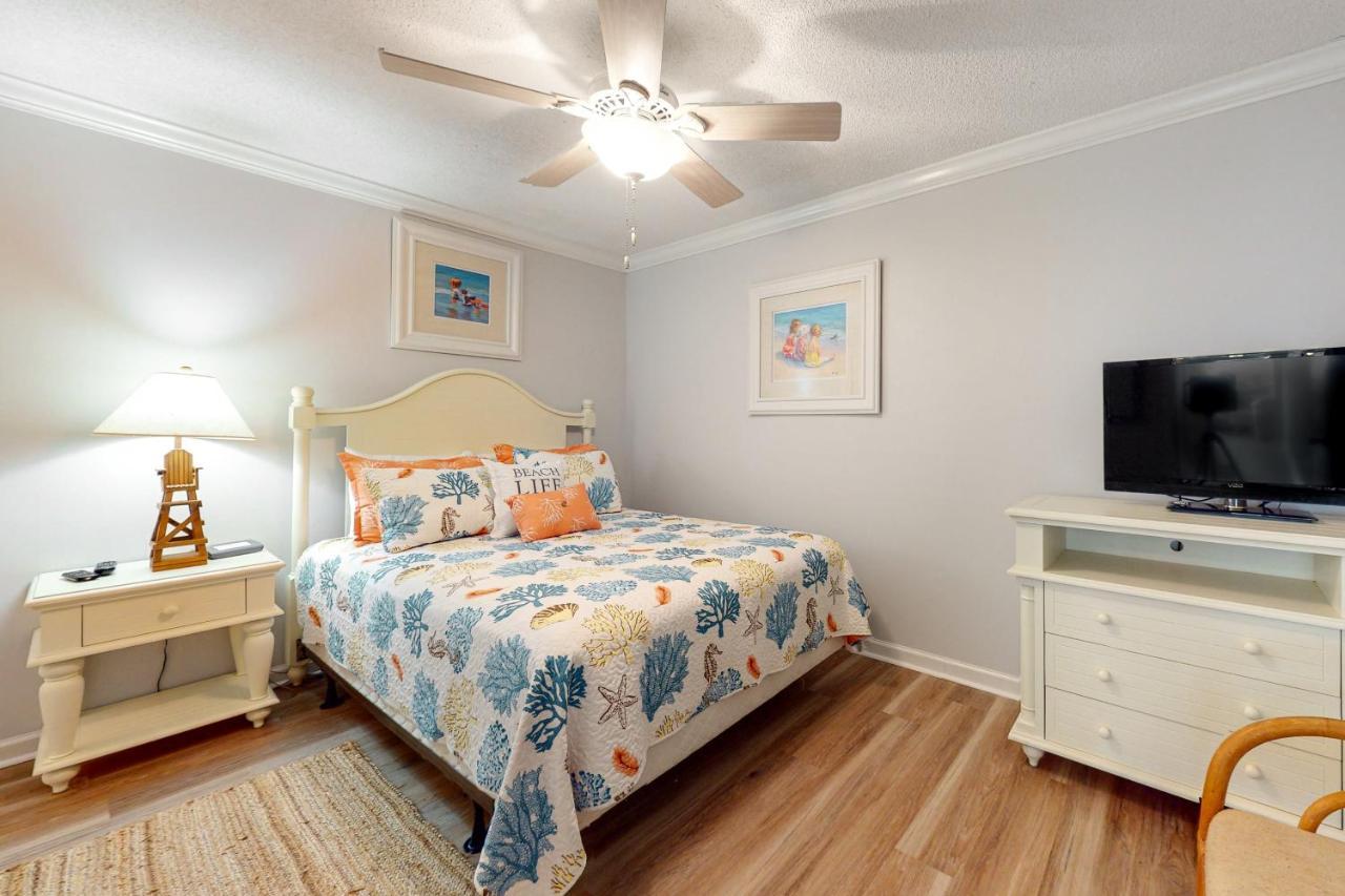 Pelican Cove Sbc 105 Myrtle Beach