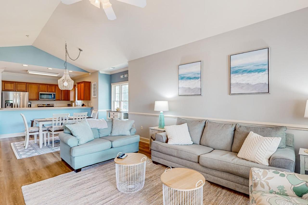 Apartment Luster Leaf