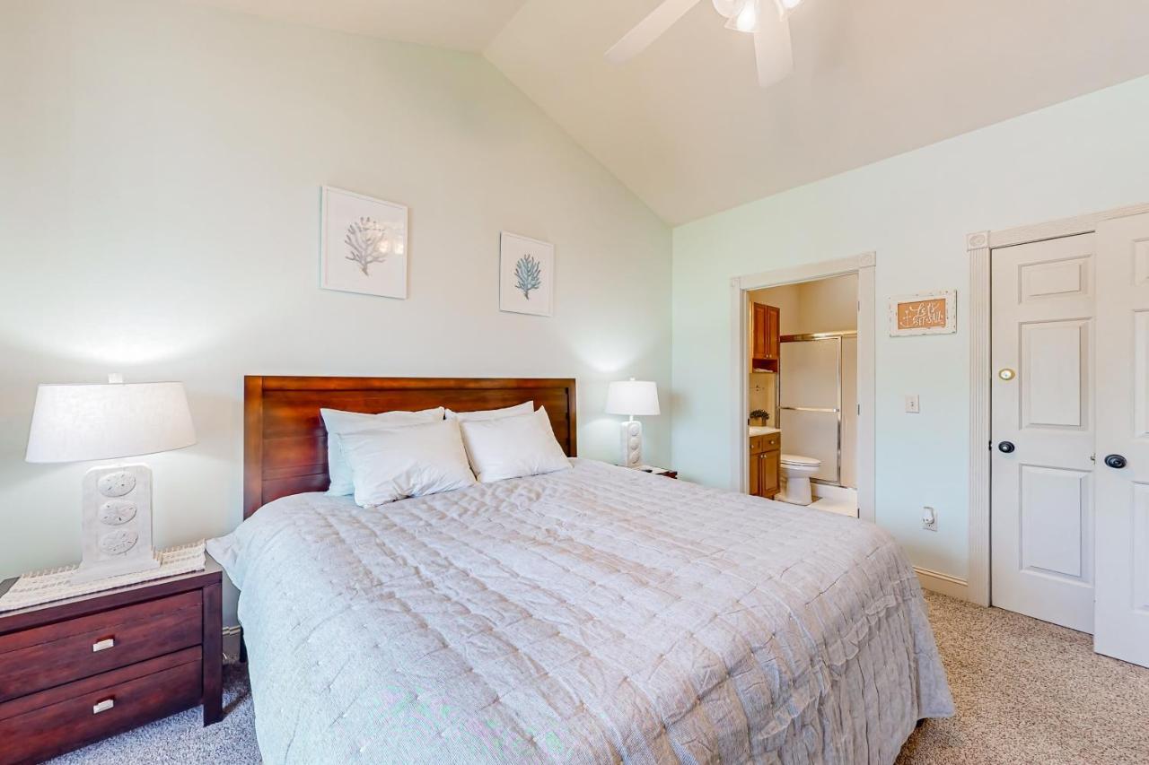 Luster Leaf Apartment Myrtle Beach