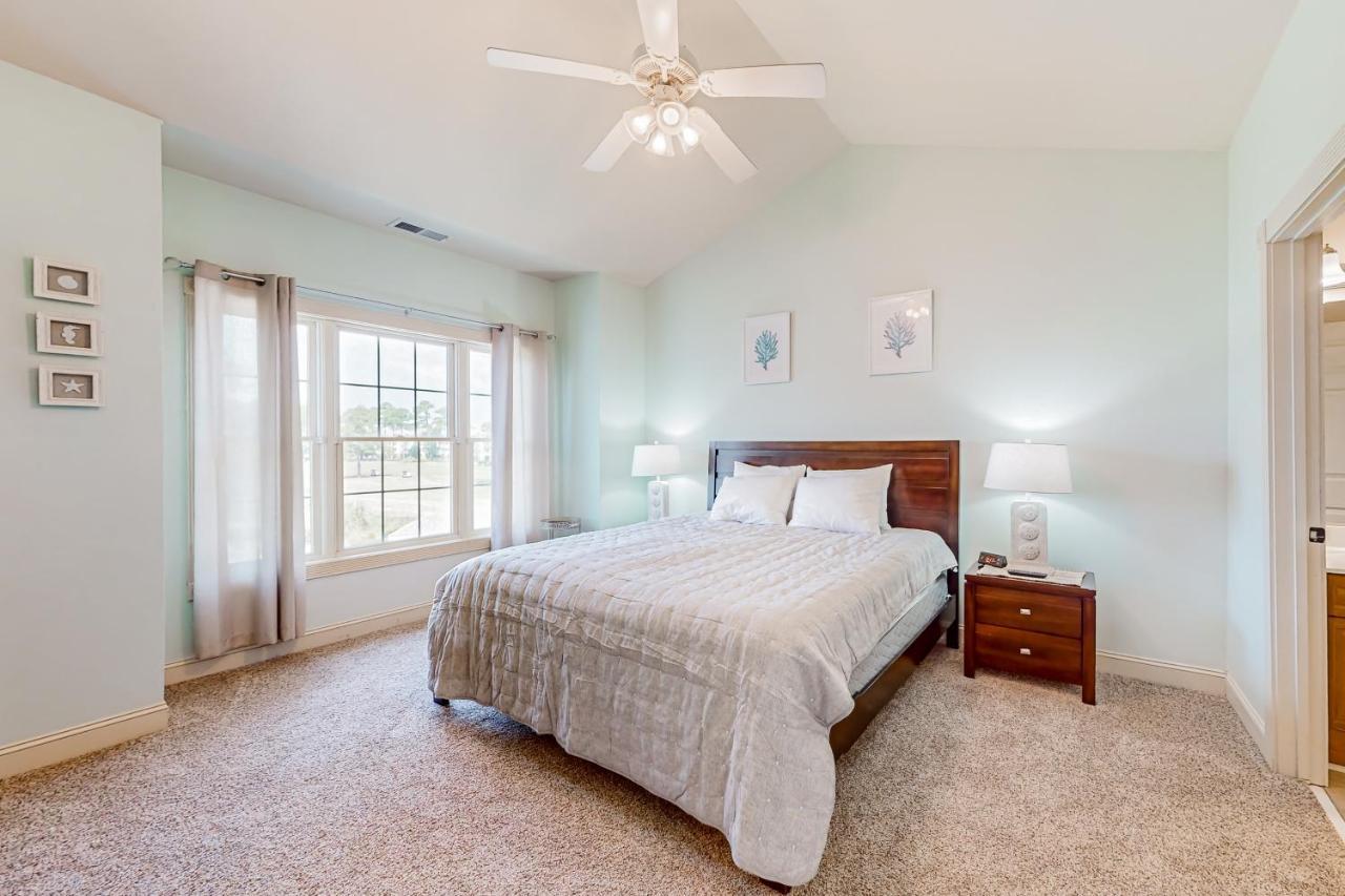 Luster Leaf Apartment