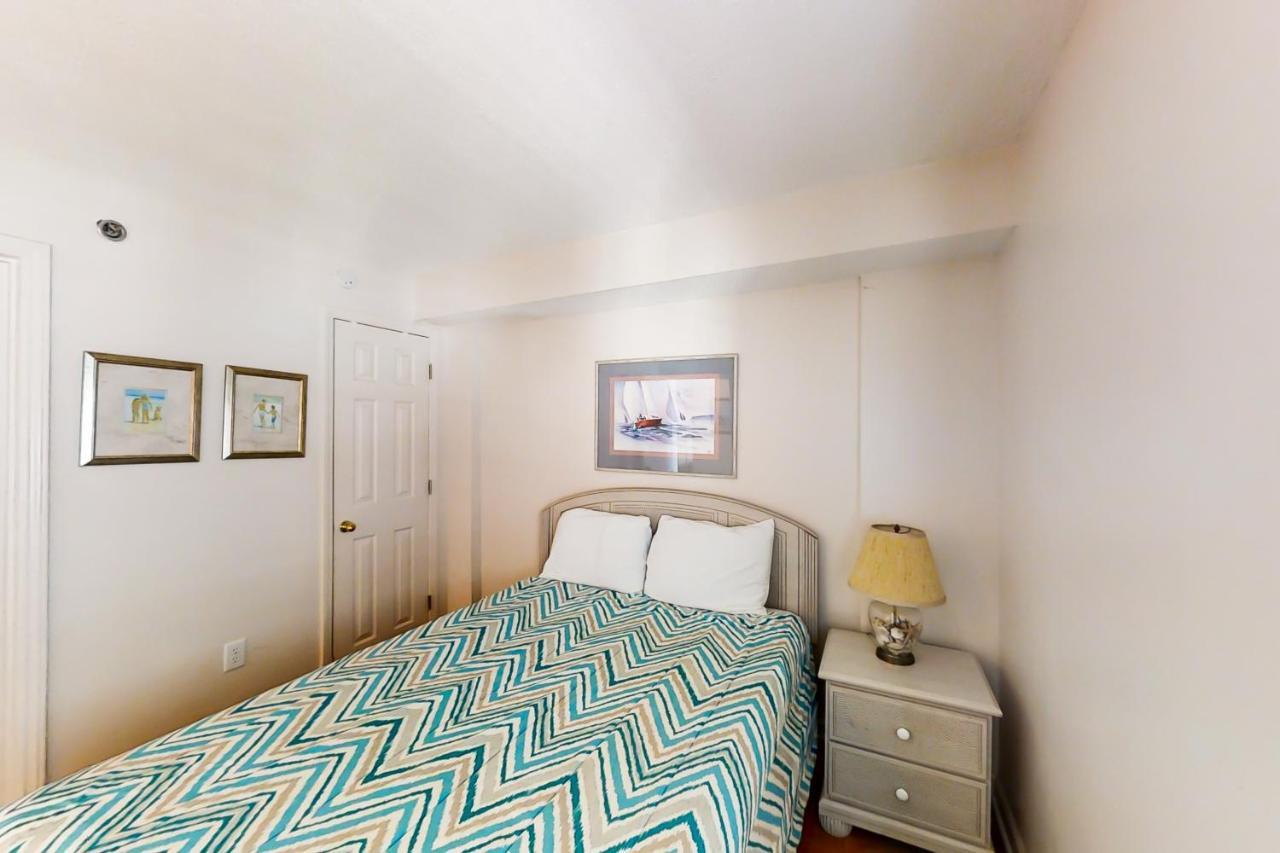 Apartment Club Iii 8-d