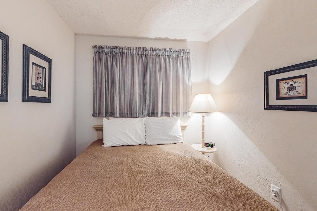 Myrtle B-335 Apartment *