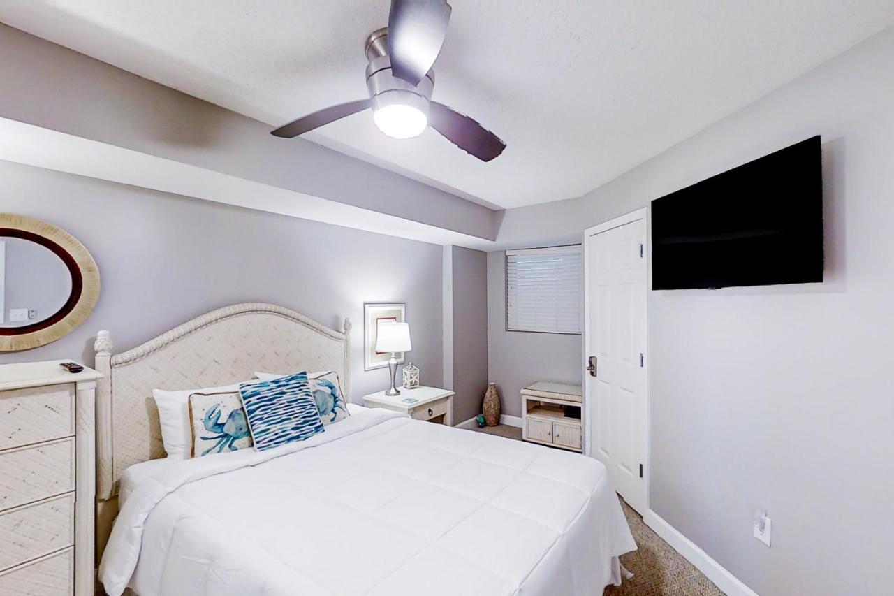 Beachwalk 504 *