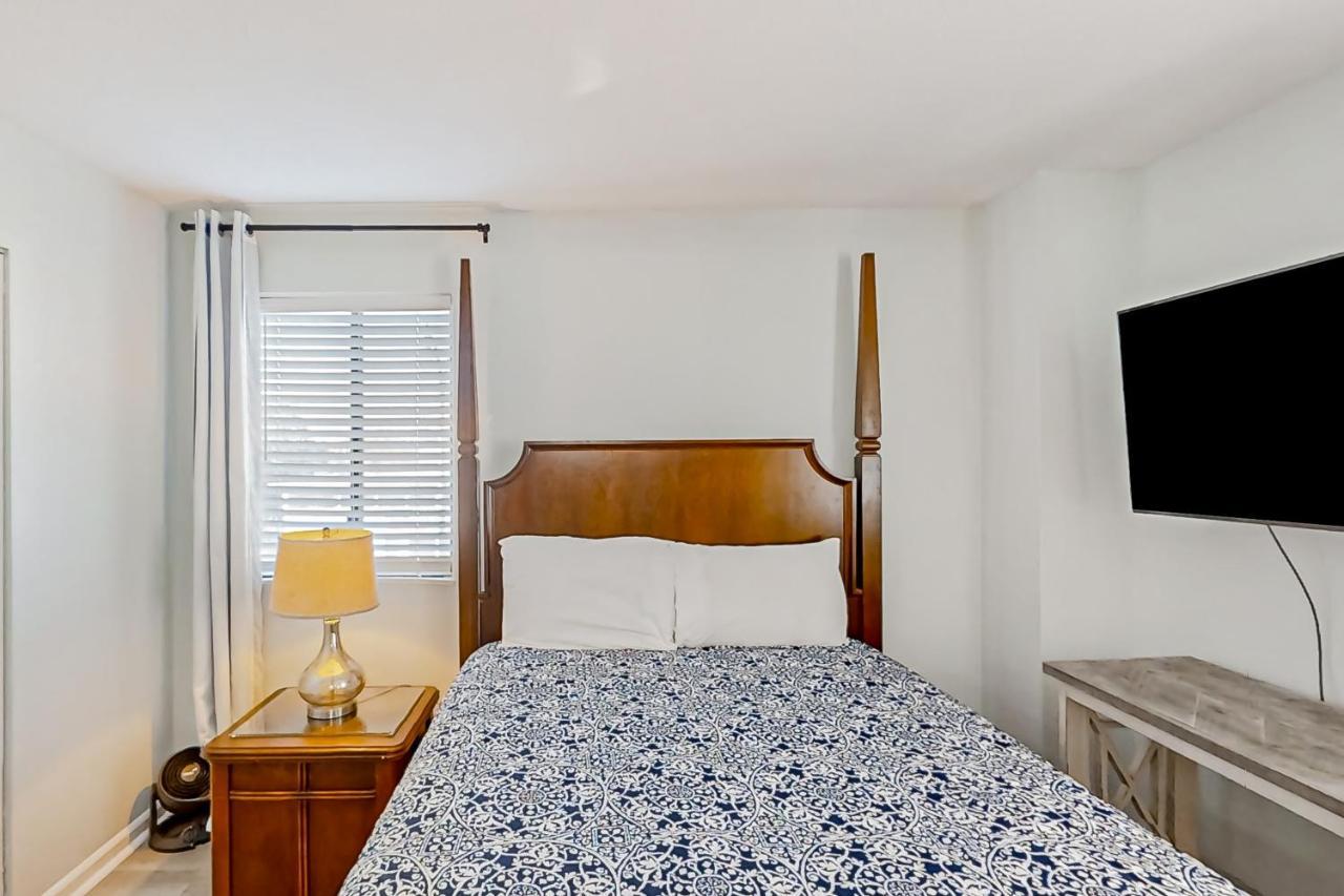 The Summit 2-a Apartment