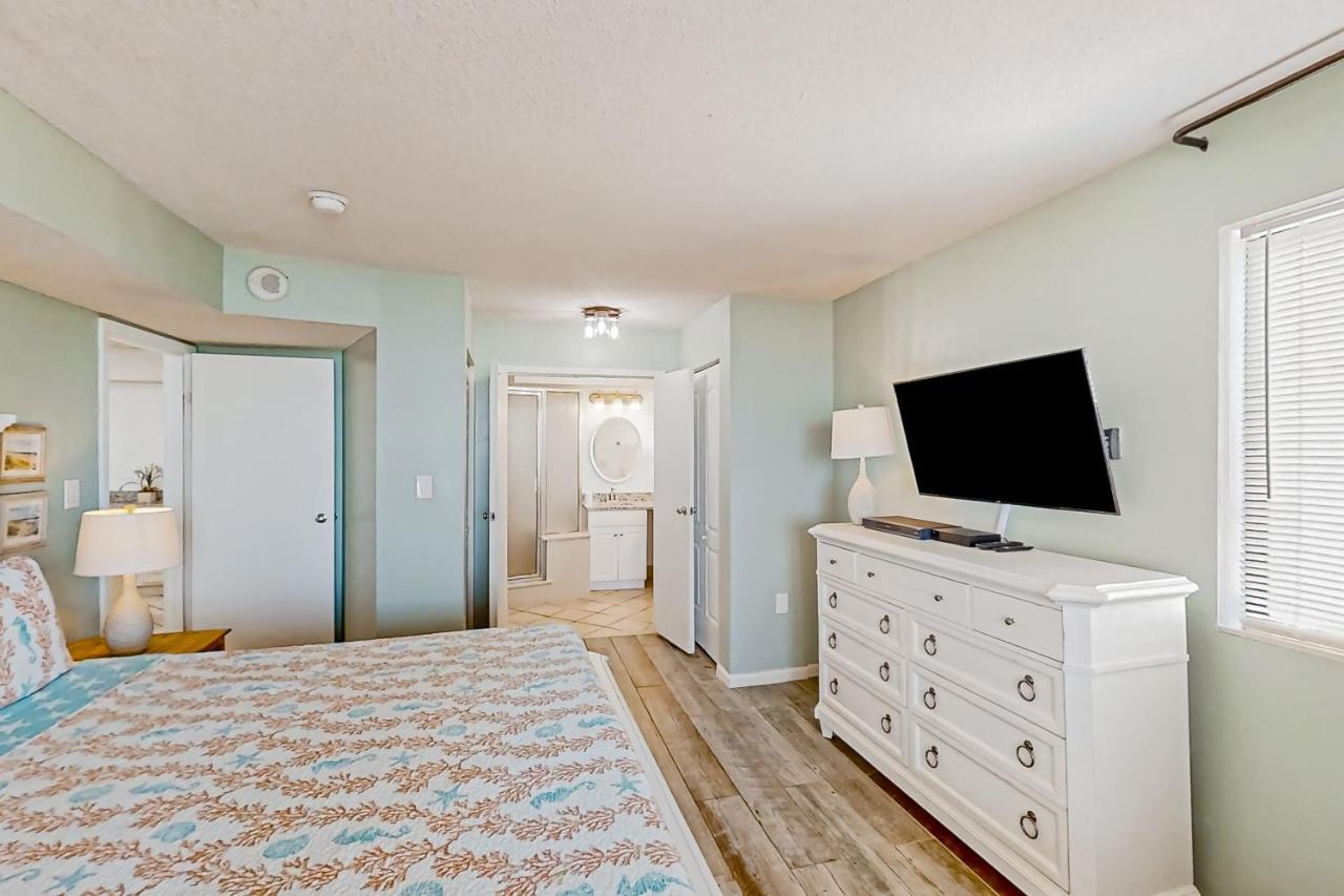 The Summit 2-a Apartment