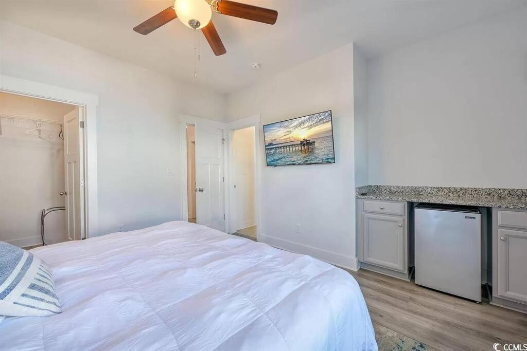 Brand New 3 Bed 2 And Half Bath, 4min Walk To Beach Myrtle Beach