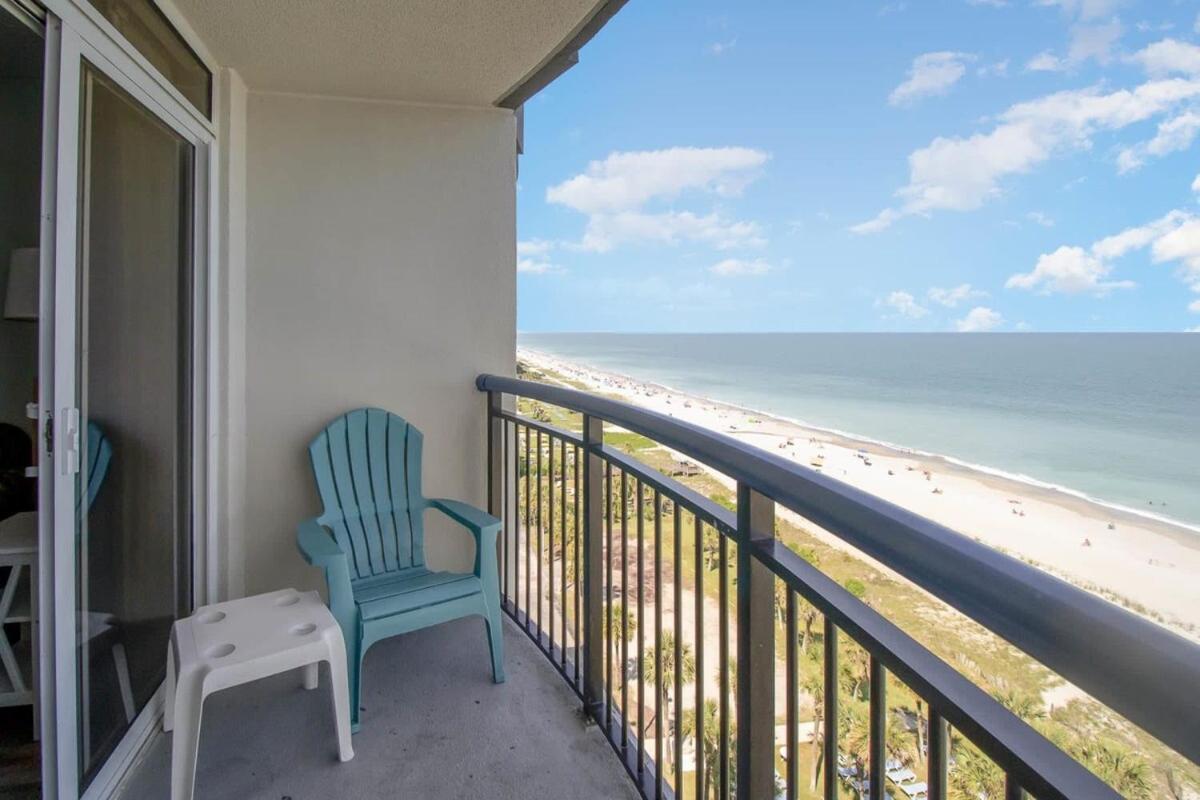 Downtown Oceanfront, Sleeps 4 * Myrtle Beach