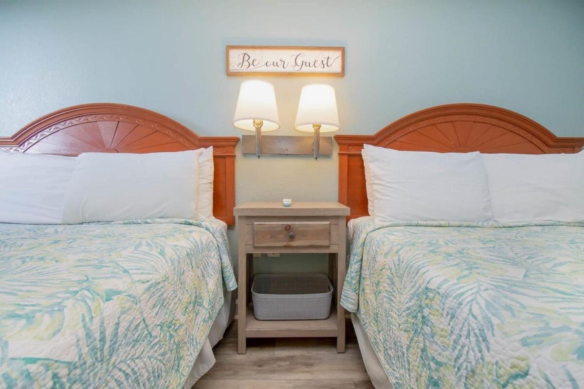 Downtown Oceanfront, Sleeps 4 Holiday home Myrtle Beach