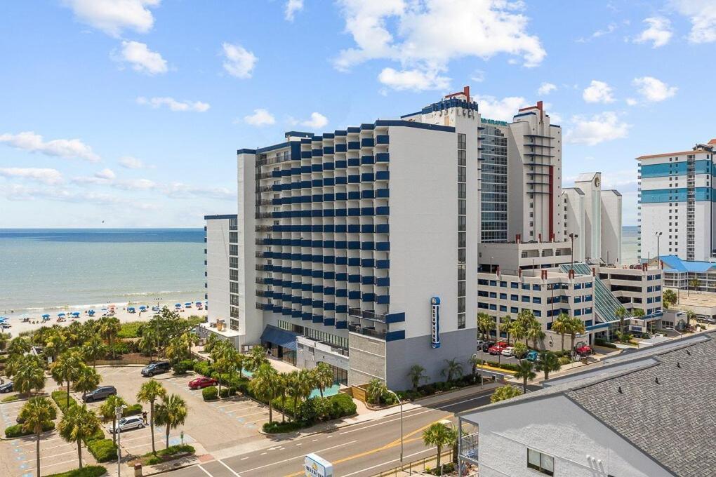 Blue Water Oceanview, 15th Floor *