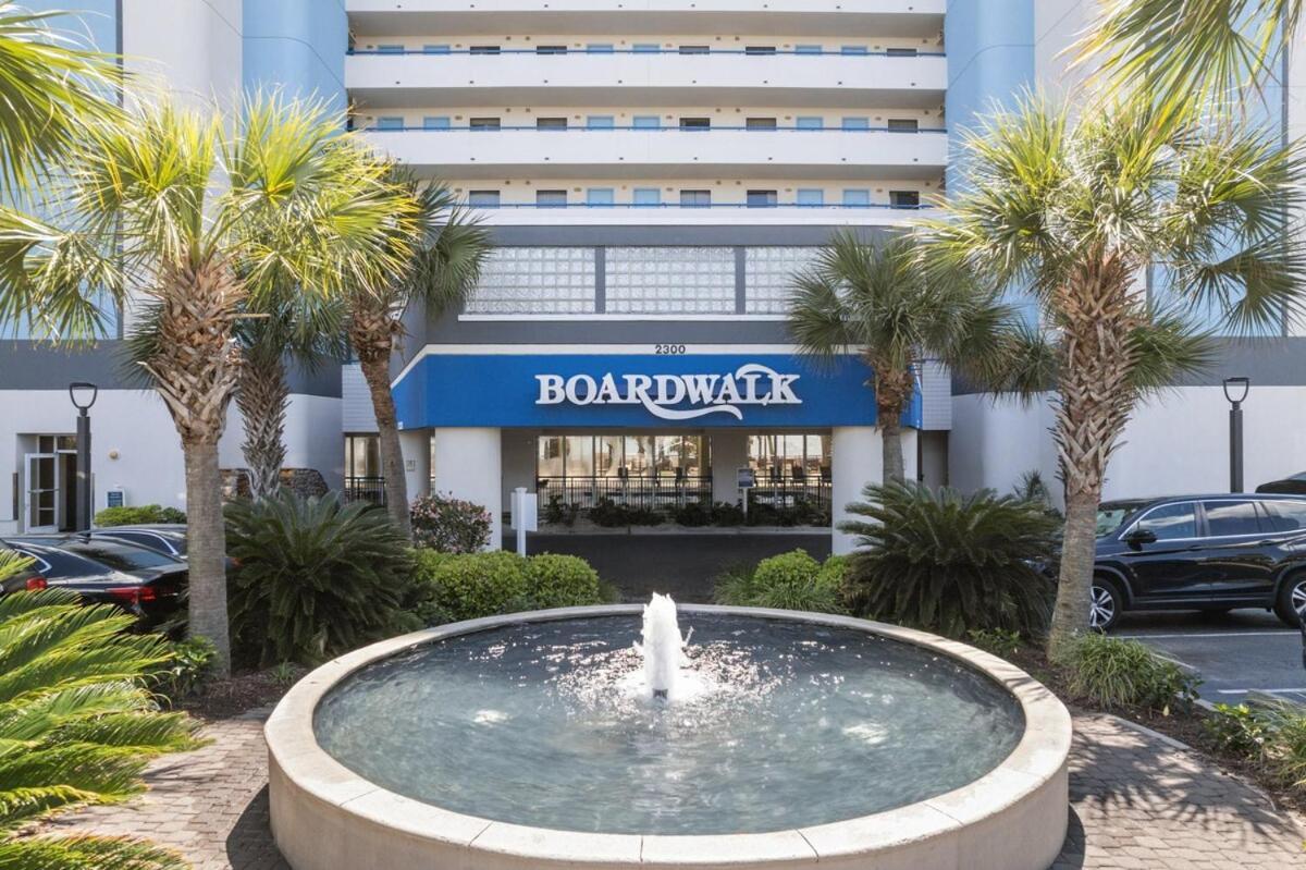 Downtown Oceanfront, Sleeps 4 Holiday home *