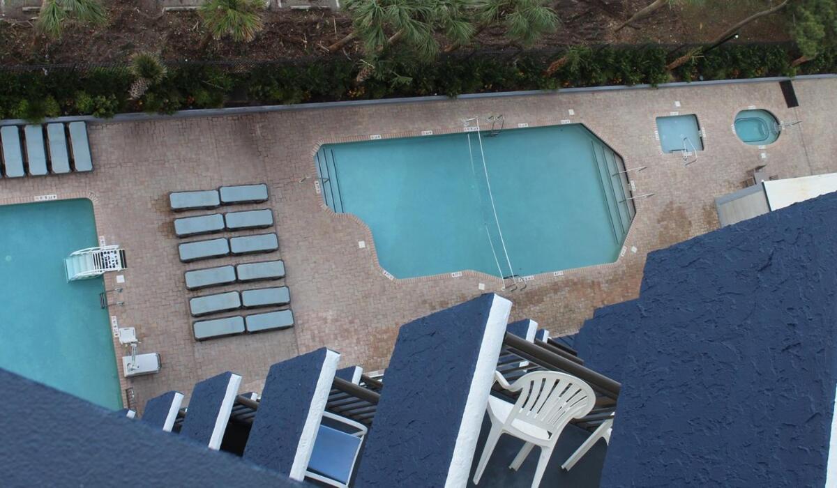 Blue Water Oceanview, 15th Floor Holiday home