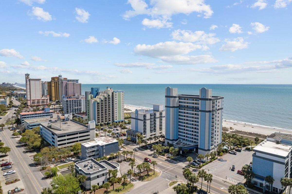 Downtown Oceanfront, Sleeps 4 Myrtle Beach