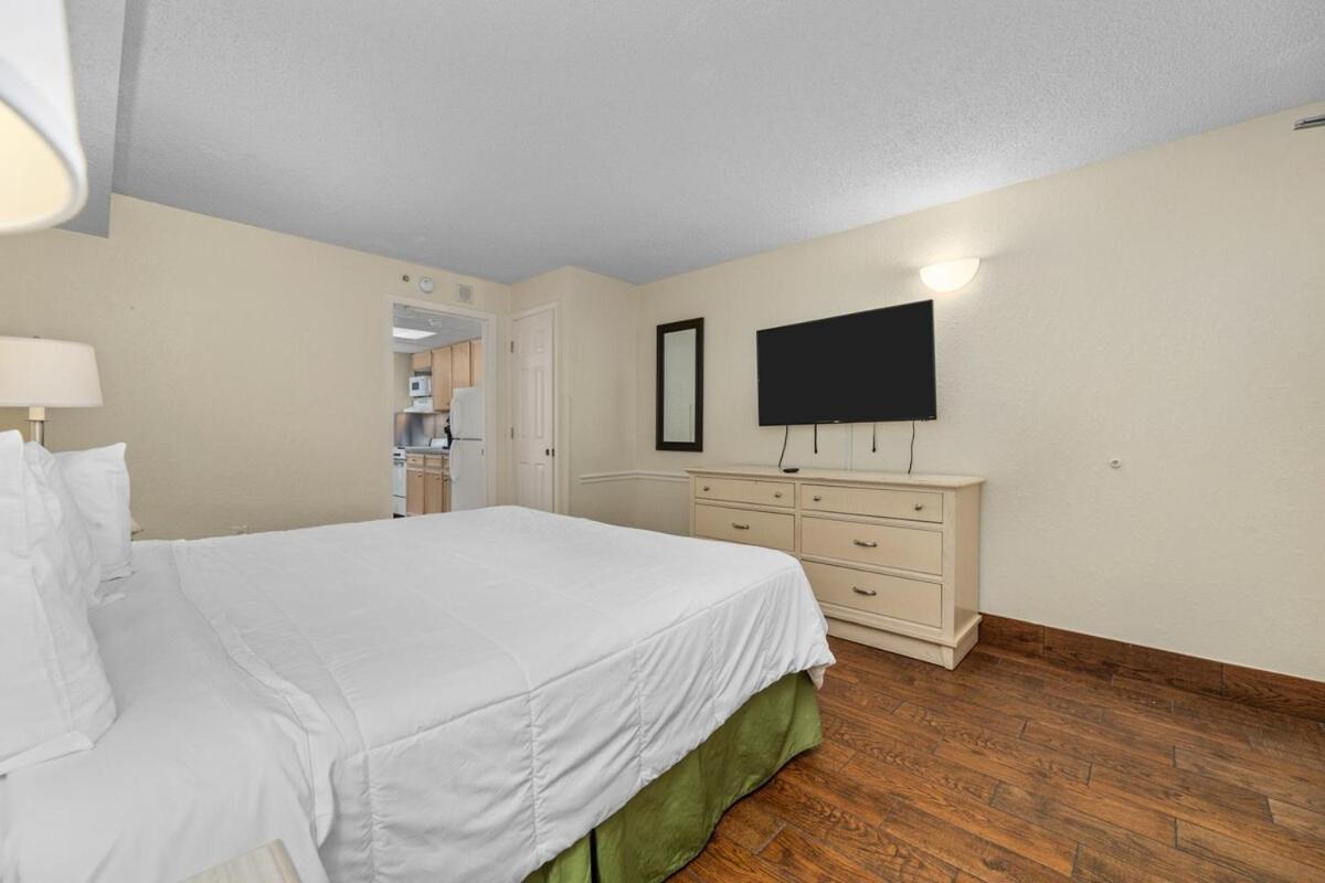 Oceanfront 1br, Downtown, 4ppl Myrtle Beach