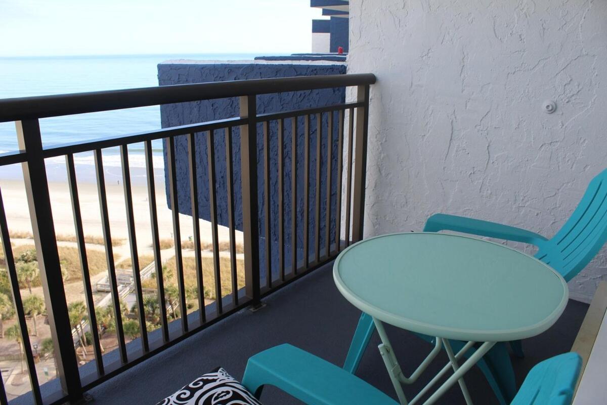 Blue Water Oceanview, 15th Floor Holiday home