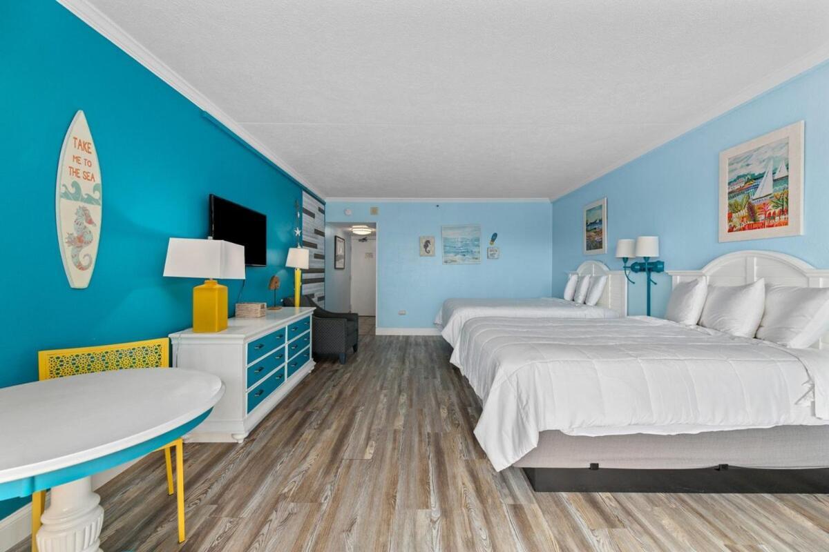 Cozy Oceanview Studio, Sleeps 4 Holiday home