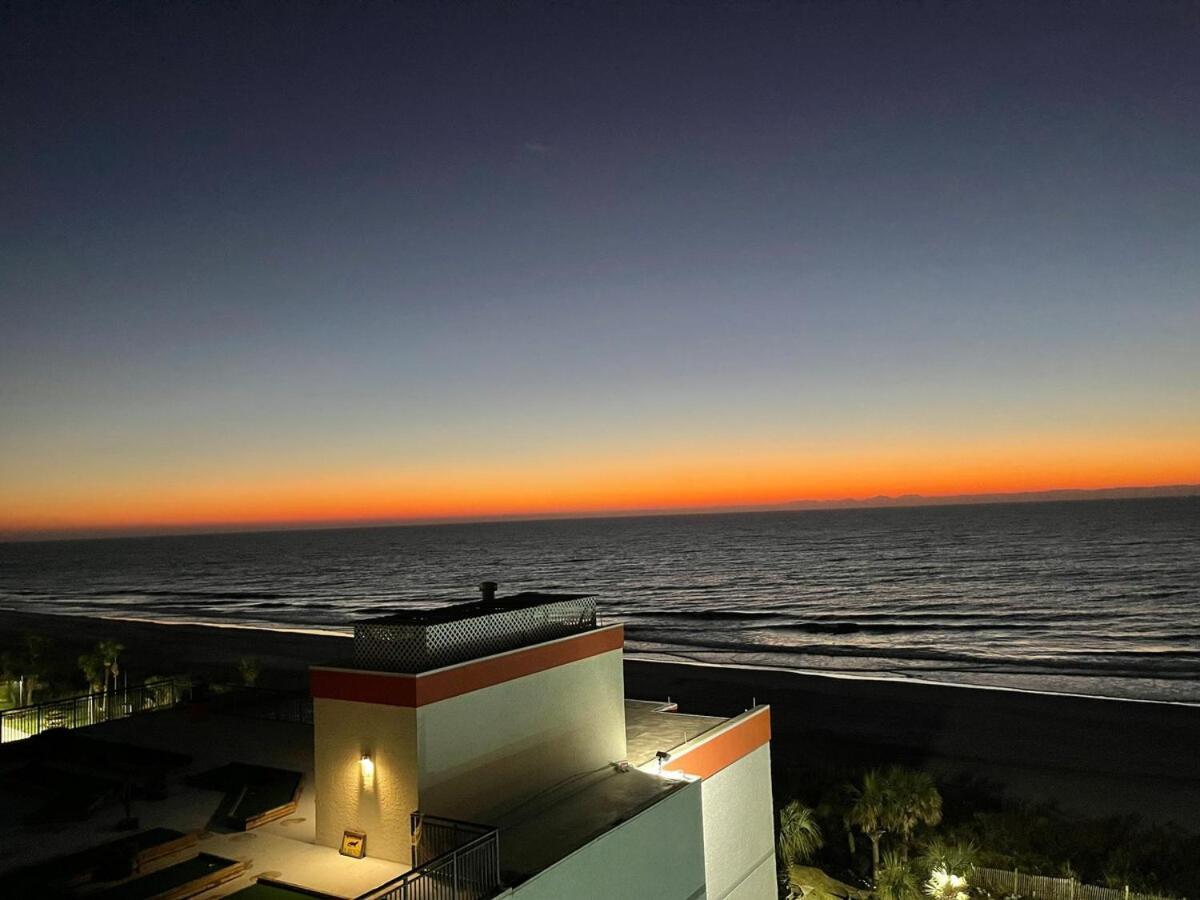 Holiday home Grande Cayman, 3br Oceanfront Myrtle Beach