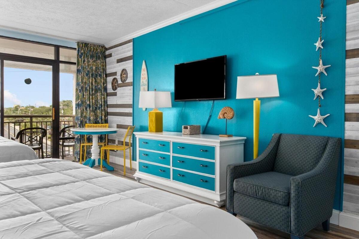Cozy Oceanview Studio, Sleeps 4