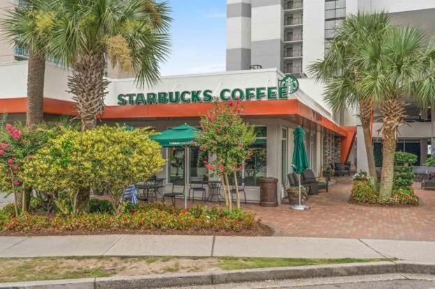 Cozy Oceanview Studio, Sleeps 4 * Myrtle Beach