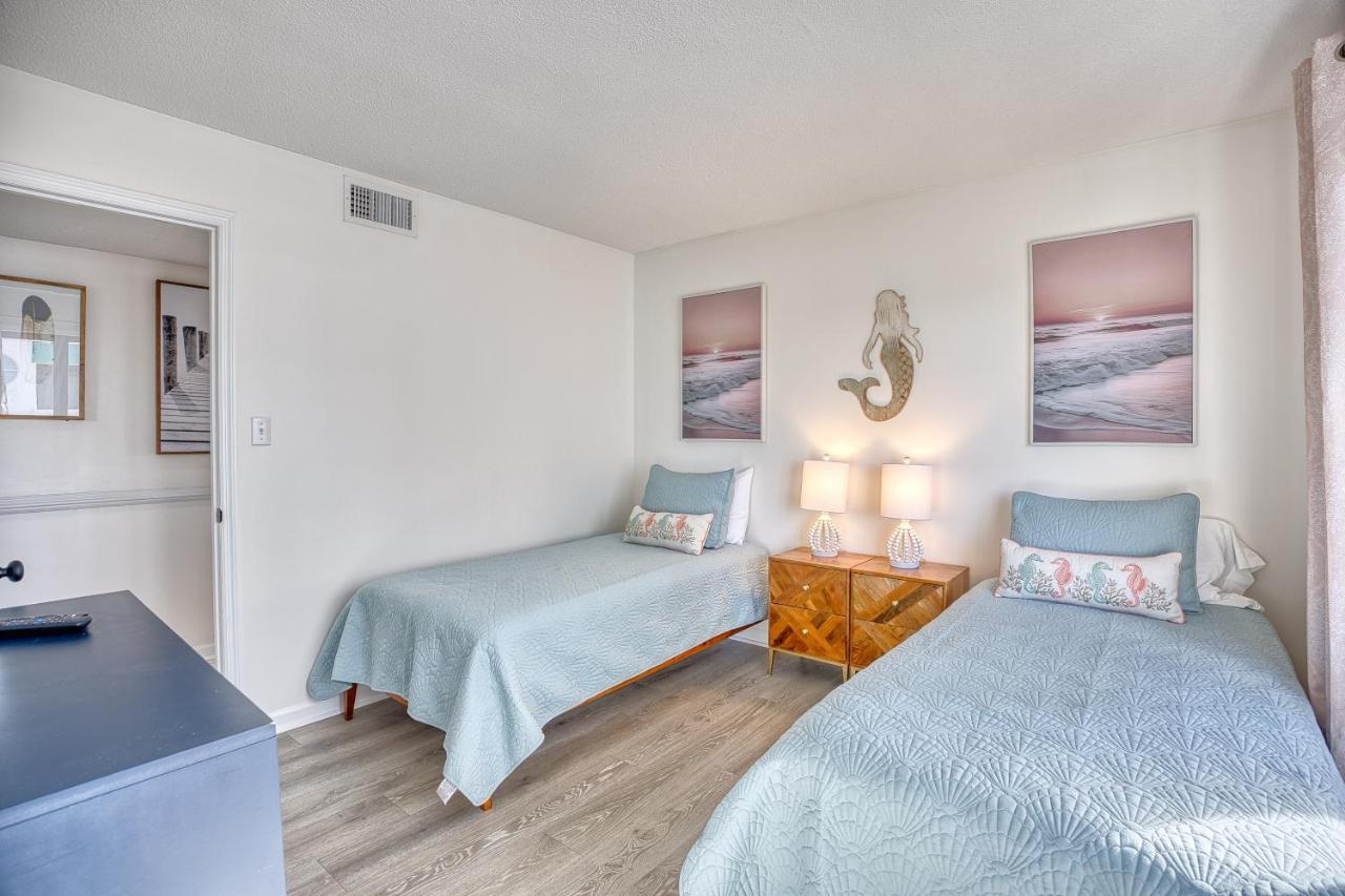 Oceanfront 3br/2ba Dog Friendly Apartment *