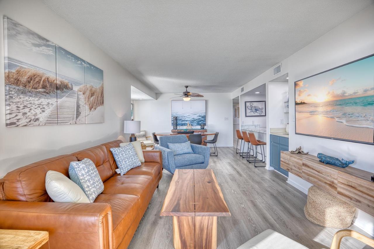 Oceanfront 3br/2ba Dog Friendly Apartment
