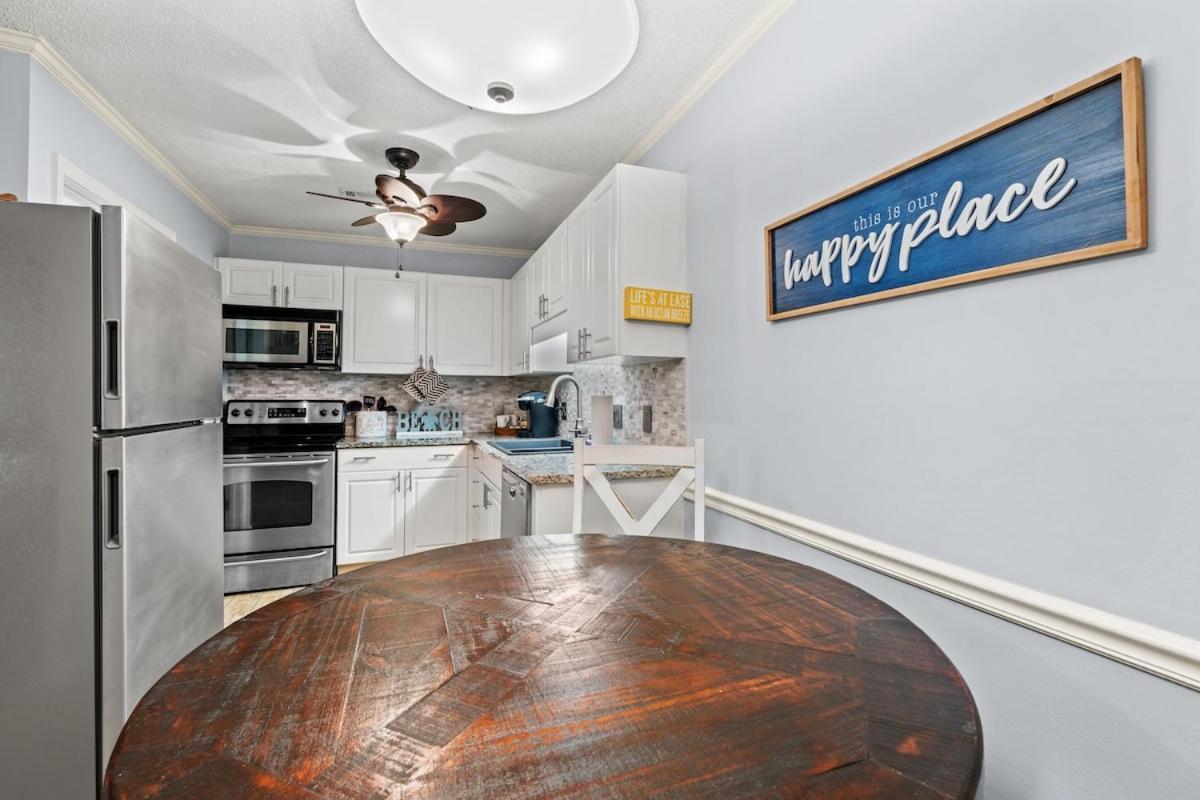Apartment Coastal Living At Its Best! Myrtle Beach